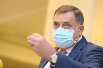 "Izloženi riziku zaraze, DANIMA BEZ ODMORA" Dodik poručio da je u planu nova jednokratna pomoć zdravstvenim radnicima