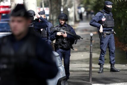 NAPAD U FRANCUSKOJ Ubijene dvije i ranjena jedna osoba, uhapšen napadač (FOTO)