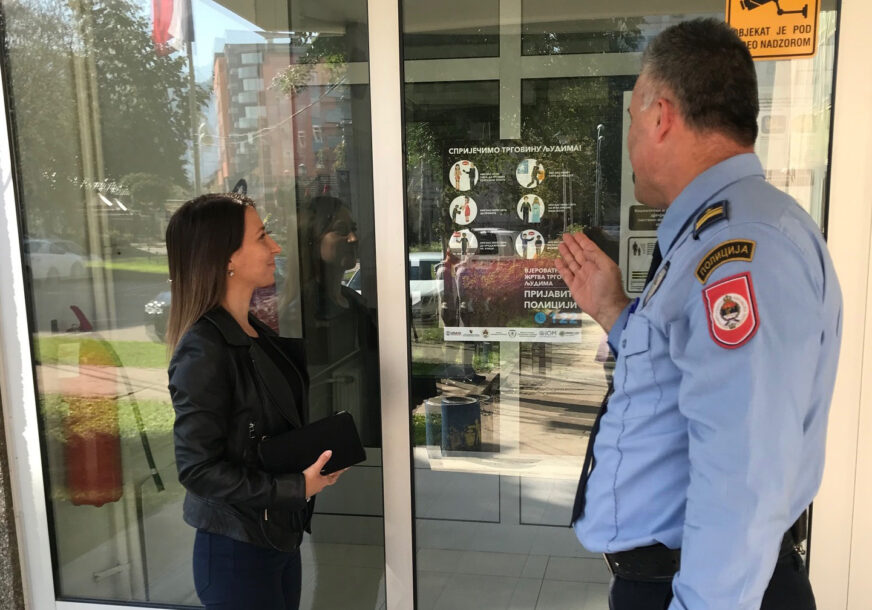 AKCIJA POLICIJSKE UPRAVE BANJALUKA Informisanje građana o trgovini ljudima