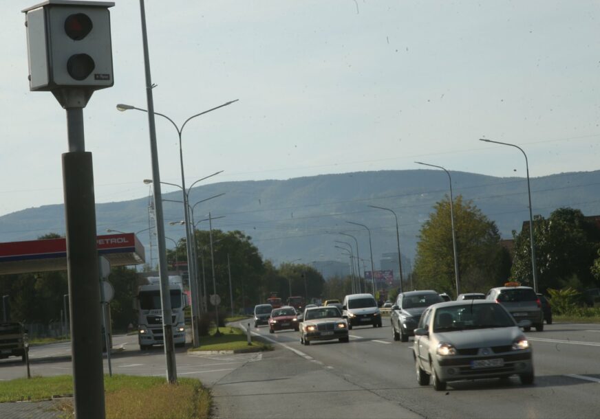 Nema više ludovanja po putevima: Od sutra stacionarni radari po Hercegovini