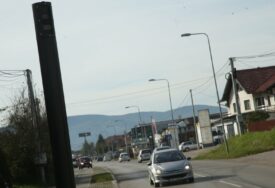 Vozači budite na oprezu: U ovom dijelu Srpske kamere od danas detektuju NEVEZANJE POJASA I UPOTREBU TELEFONA