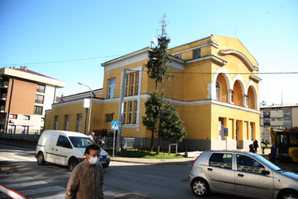 (FOTO) "Grad ulaže u ovaj objekat" U Sokolskom domu biće smještena prva SPORTSKA GIMNAZIJA u Banjaluci