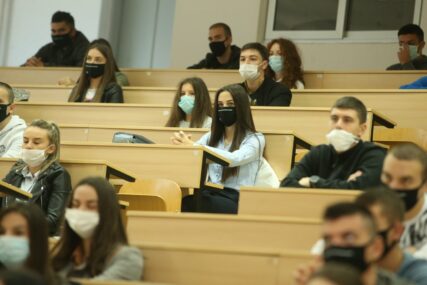 Organizovana imunizacija akademaca: Od sutra punktovi za vakcinaciju studenata širom Srbije