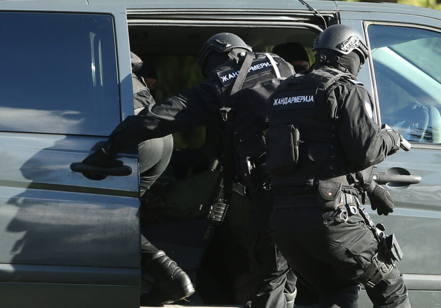 Uhvaćen u vozilu sa 27 kilograma marihuane: Uhapšen pripadnik Oružanih snaga u Foči