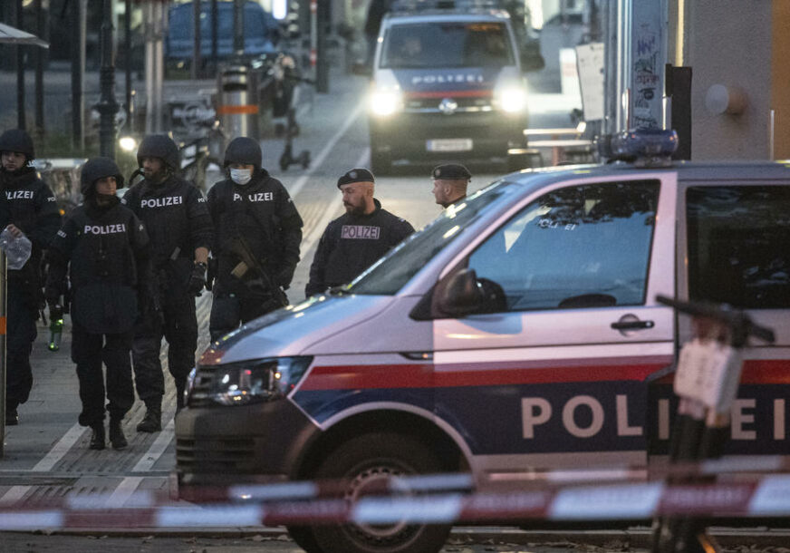 IZ ŠVAJCARSKE PORUČUJU "Dvojica uhapšenih kod Ciriha su PRIJATELJI TERORISTE iz Beča"