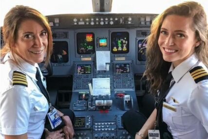 Bilo je to nešto posebno: Majka i kćerka piloti prvi put zajedno poletjele (FOTO)