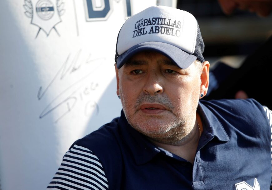 IZA ARGENTINCA OSTALO BOGATSTVO Maradona iz testamenta izbacio dvije kćerke i bivšu ženu