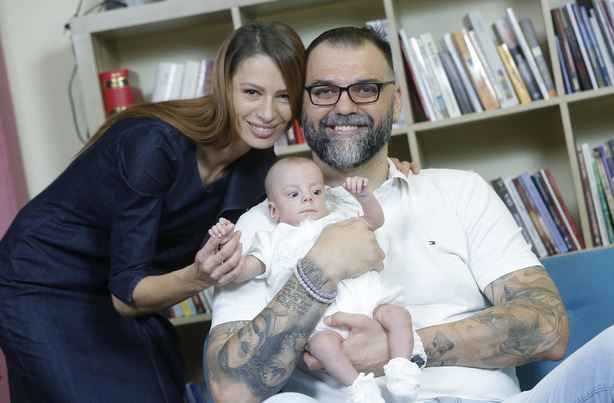 Priča o prijevremeno rođenoj bebi MILICI sve je dirnula, a iz porodice VARDA stižu PREDIVNE VIJESTI (FOTO)