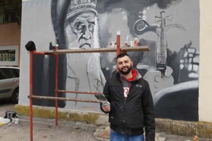 “OVO JE NAČIN DA MU ZAHVALIMO” Oslikan mural sa likom mitropolita Amfilohija u Višegradu
