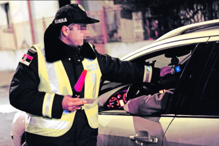 Mortus pijan za volanom: Policija zaustavila vozača sa 1,24 promila alkohola u krvi, zaradio prekršajnu prijavu