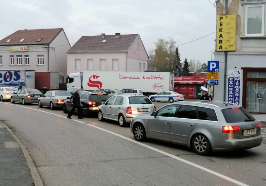 Vozači, imajte strpljenja: Gužve na granici na izlazu iz BiH