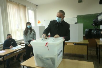“DOBIĆEMO POVJERENJE GRAĐANA” Borenović očekuje odličan izborni rezultat