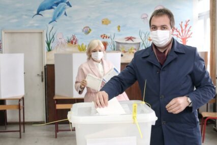 "OČEKUJEM FER I KOREKTNU ATMOSFERU" Selak očekuje pozitivan ishod lokalnih izbora