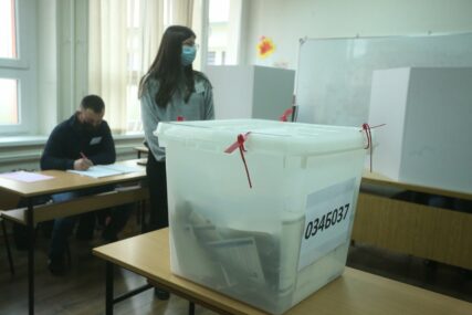 Počela izborna tišina uoči sutrašnjih lokalnih izbora na Kosovu i Metohiji