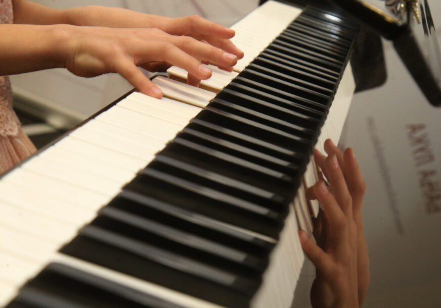 Uz note duže od vijeka: Francuskinja Kolet Maze ima 106 godina i svira klavir (VIDEO)