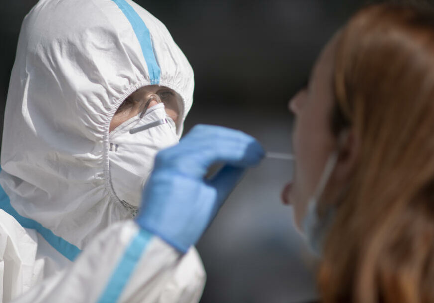 IMATE SVE SIMPTOME, A TEST NEGATIVAN Stručnjaci objašnjavaju zašto je 20 odsto građana IMALO KORONU, a da nisu znali