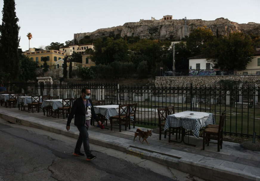 DVOSEDMIČNA BLOKADA Grčka uvela više mjera, jedna od njih i POLICIJSKI ČAS