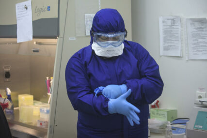 “STRES KOJI NE PROLAZI” Stručnjaci tvrde da će pandemija trajati još najmanje GODINU I PO