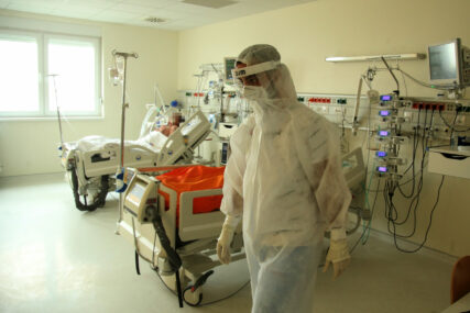 Opšta bolnica Sarajevo: Povećan priliv zaraženih pacijenata sa teškom kliničkom slikom, hospitalizovano 115