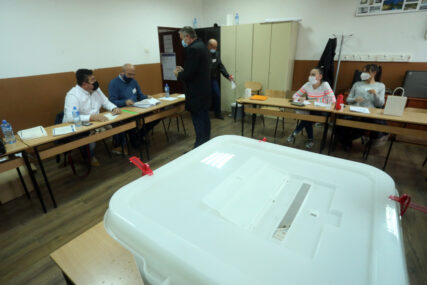 Sve je spremno za izbore: Završena edukacija kontrolora izbornih rezultata