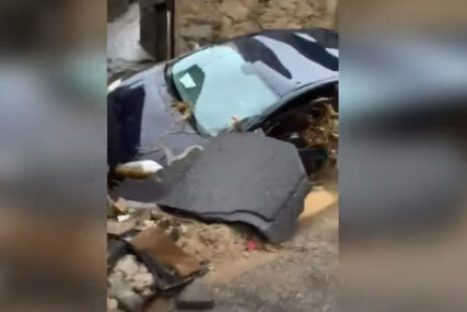 STRAŠNO NEVRIJEME NA JUGU ITALIJE Najmanje tri osobe stradale u poplavama na Sardiniji (VIDEO)