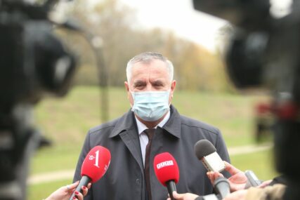 Višković podržao tužilaštvo “Istraga protiv zločinačkog NATO-bombardovanja veoma je važna”