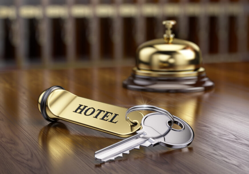 OBAVIO VELIKU NUŽDU U HOTELSKOJ SOBI Nakon što je napravio haos, Tuzlak pobjegao da NE PLATI CEH