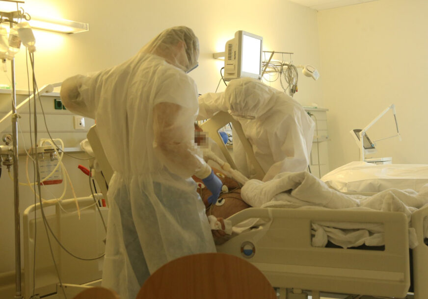 U Albaniji još 14 žrtava: Na virus korona pozitivno 1.105 osoba
