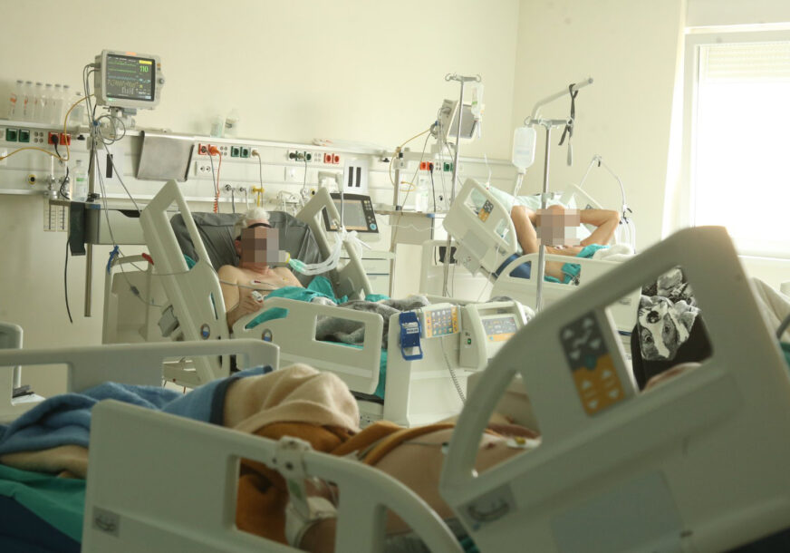 NA RESPIRATORU 48 HOSPITALIZOVANIH  U Banjaluci 36 pacijenata životno ugroženo