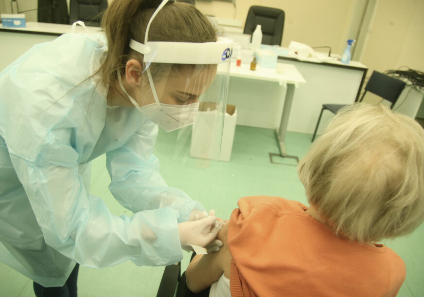 Prvog dana planirana imunizacija 300 ljudi: U Zagrebu počinje masovna vakcinacija protiv virusa korona