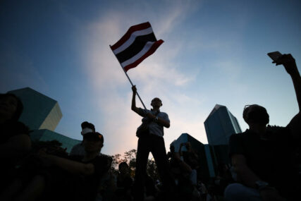 NASTOJE SPRIJEČITI PROTESTE Tajland oživio zakon kojim se zabranjuje kritika kralja