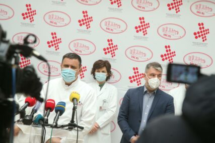 ŠERANIĆ OBIŠAO UKC SRPSKE Hospitalizovano 455 oboljelih od korone, preko 50 pacijenata na respiratorima (FOTO)