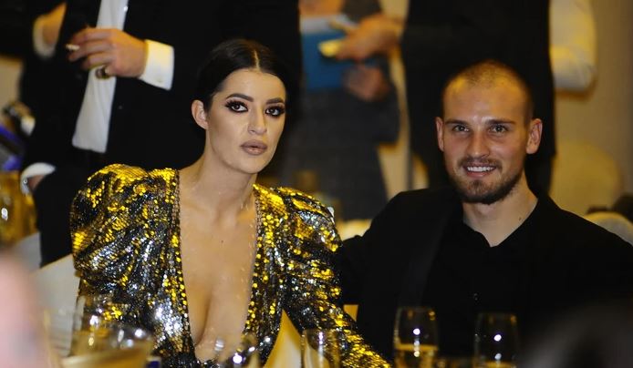 "Previše sam ljubomorna na sve živo" Ana Rajković priznala sa čime se suočava u braku sa fudbalerom