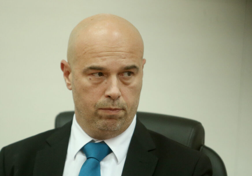 “Vođenje postupka protivno Ustavu” Obrenka Sljepčević odbija ispitati da li je Milan Tegeltija bio u sukobu interesa, na potezu sud