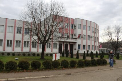 Otkazana svetosavska akademija: Drastičan porast broja zaraženih koronom u Srpcu