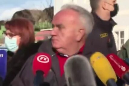 Gradonačelnik Petrinje govorio o JUČERAŠNJEM zemljotresu kada je sve oko njega POČELO DA SE RUŠI (VIDEO)