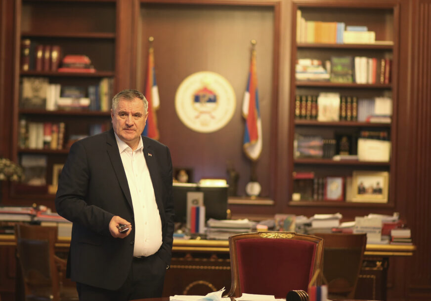 "VLADINE MJERE DALE REZULTATE" Višković istakao da značajni projekti sa Srbijom svima donose dobrobit