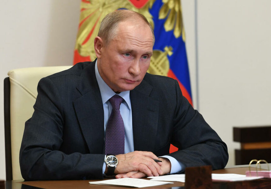 PESKOV PORUČIO "Putin će poslušati mišljenje profesionalaca o vakcini protiv korone"