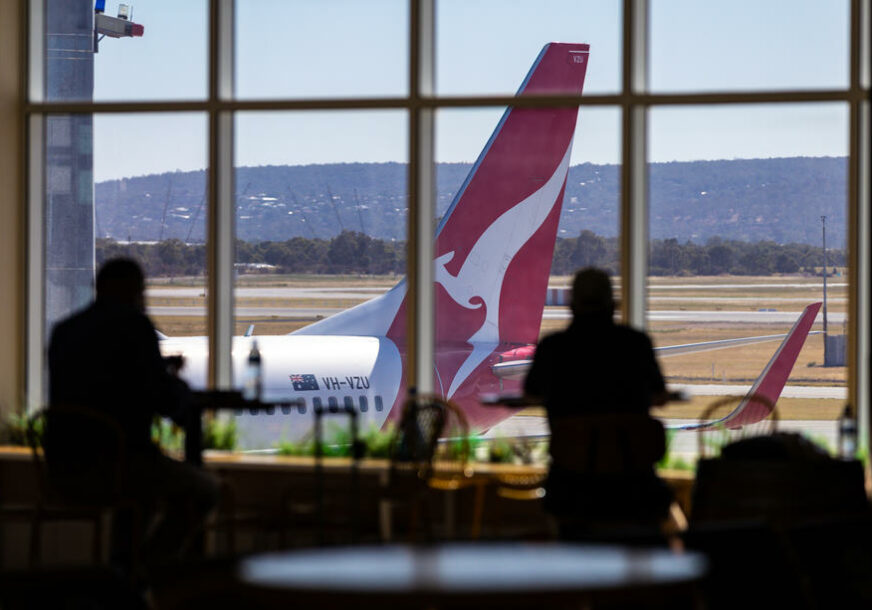 ČEKAJU POMOĆ OD 15 MILIJARDI DOLARA Aviokompanije planiraju vraćanje radnika s prinudnih odmora