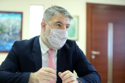 "AKO TO BUDE POTREBNO" Šeranić poručio da će se prvi vakcinisati