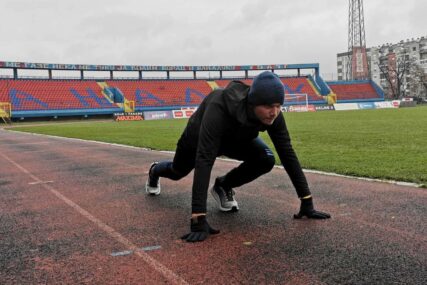 NE ODRIČE SE SPORTA Novi gradonačelnik Banjaluke slobodno vrijeme proveo na stadionu (FOTO)