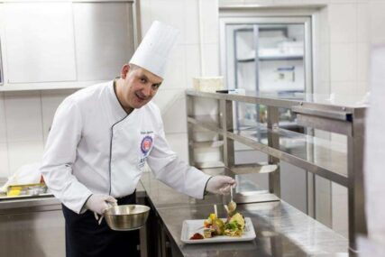 ŠIROK SPEKTAR GASTRONOMSKE PONUDE  Kuhari hotela "Jelena" spremaju inspirativna i ukusna jela (FOTO)