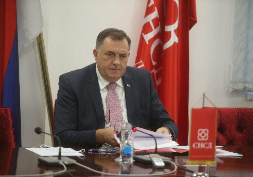 NIJE ŽIVOTNO UGROŽEN Milorad Dodik primljen u UKC RS zbog mučnine