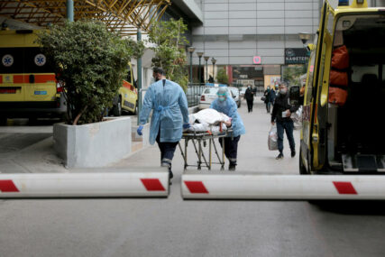 Korona u Grčkoj: Preminulo 17 ljudi, registrovano još 1.500 novih slučajeva virusa