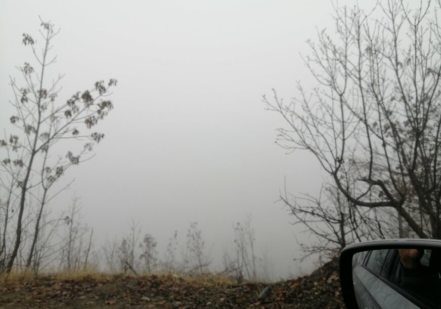 OTEŽANA POTRAGA ZA AVIONOM Kozara u magli, vidljivost nikakva (FOTO, VIDEO)