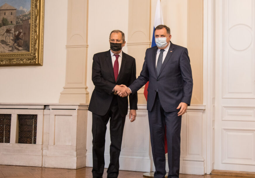 “Privrženost poštovanju Dejtonskog sporazuma” Lavrov detaljno objasnio Dodiku situaciju u Ukrajini