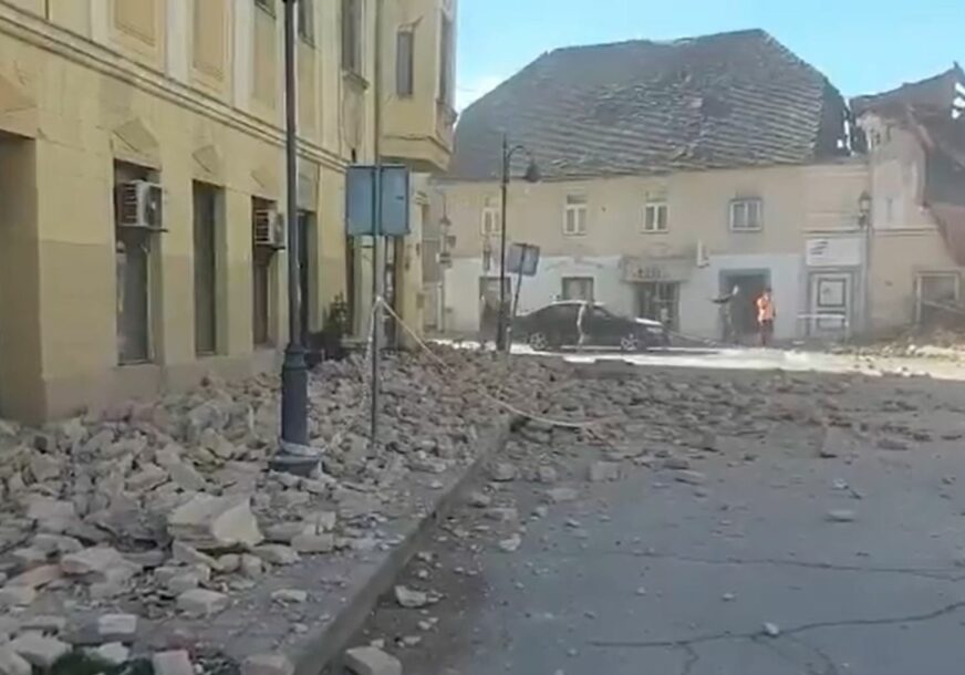 Šest mjeseci nakon razornog zemljotresa: Plenković prisustvovao uklanjanju ruševina u Petrinji