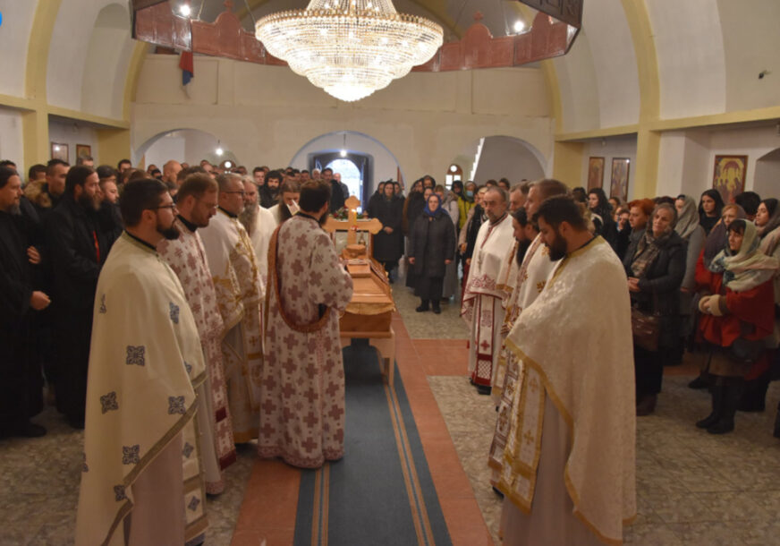 TUGA ZA VOLJENIM MONAHOM U manastiru Glogovac sahranjen MUČKI UBIJENI otac Stefan (FOTO)
