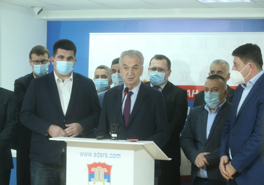“IZBORE U DOBOJU TREBA PONIŠTITI” Šarović tvrdi da je građanima uskraćeno da glasaju u poštenim uslovima