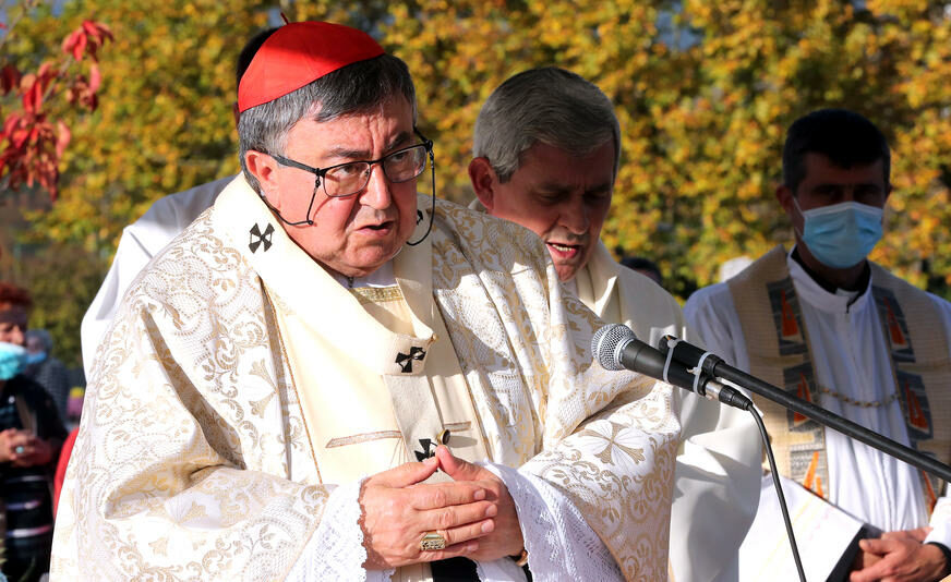POŽELIO DOBRO ZDRAVLJE Kardinal Puljić čestitao Božić papi Franji